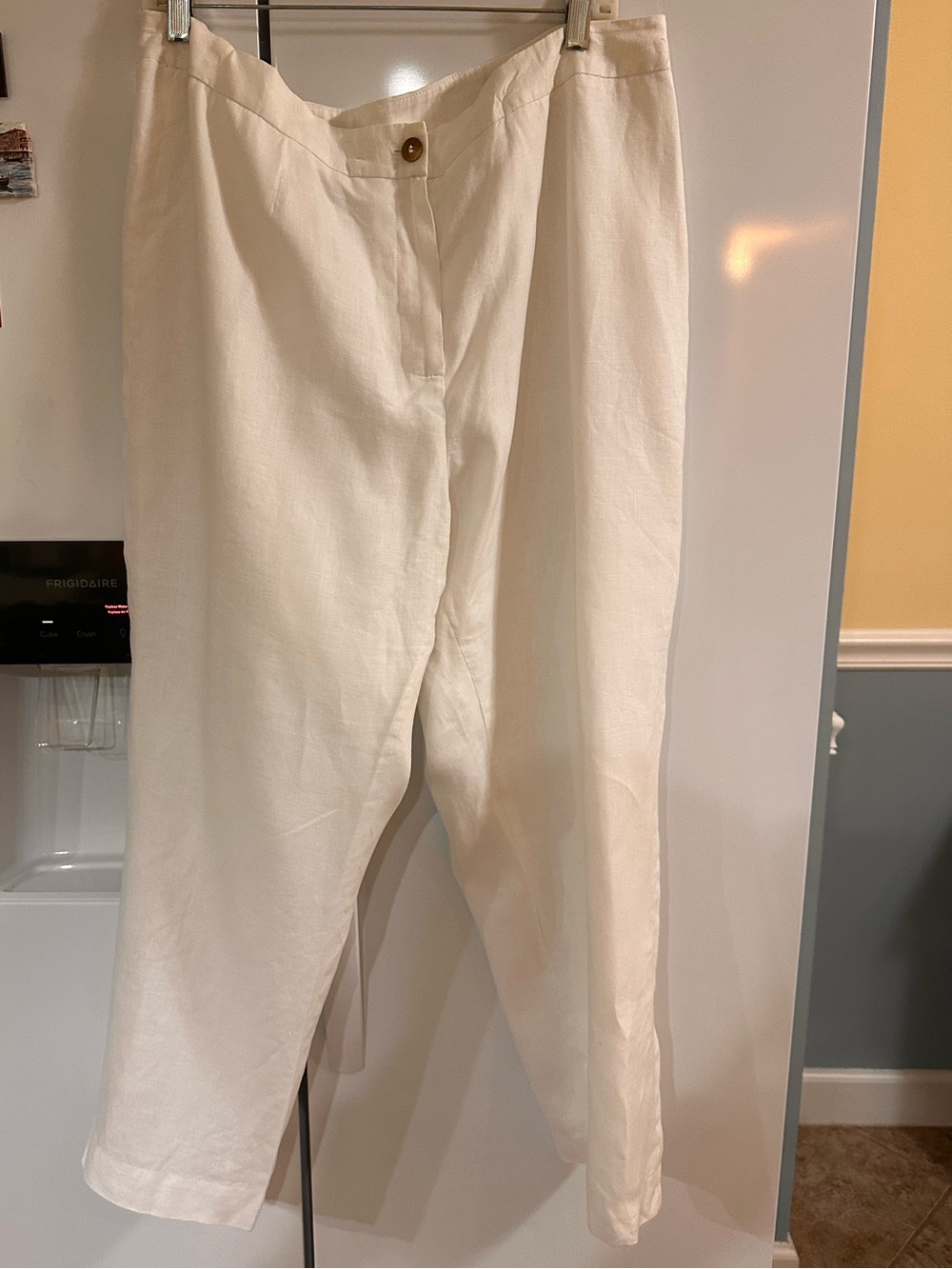Jones New York Cream Casual Chinos